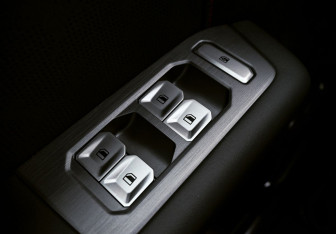 Подержанный автомобиль Jetour T2 2024 года (18 фото)