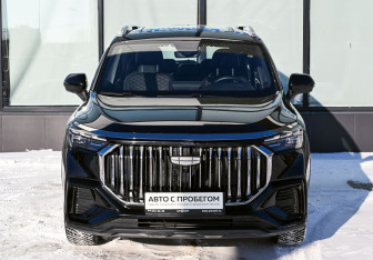 Подержанный автомобиль Geely Okavango 2024 года (8 фото)