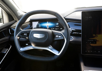 Подержанный автомобиль Geely Preface 2024 года (11 фото)