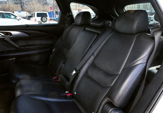 Подержанный автомобиль Mazda CX-9 2018 года (18 фото)