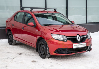 Подержанный автомобиль Renault Logan Sedan 2014 года (7 фото)