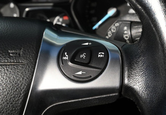 Подержанный автомобиль Ford Kuga 2013 года (11 фото)
