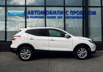 Подержанный автомобиль Nissan Qashqai 2016 года (6 фото)