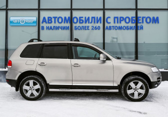 Подержанный автомобиль Volkswagen Touareg 2006 года (6 фото)