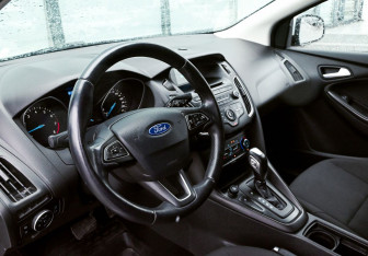 Подержанный автомобиль Ford Focus Sedan 2018 года (15 фото)