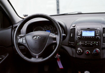 Подержанный автомобиль Hyundai i30 Hatchback 2010 года (18 фото)