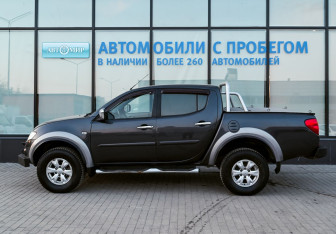 Подержанный автомобиль Mitsubishi L200 2012 года (2 фото)