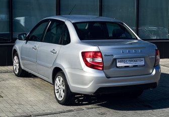 Подержанный автомобиль LADA (ВАЗ) Granta Liftback 2022 года (3 фото)