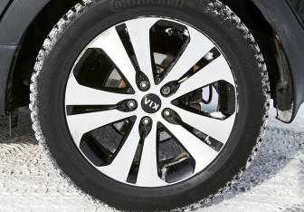 Подержанный автомобиль Kia Sportage 2011 года (22 фото)