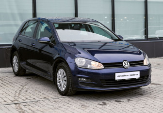 Подержанный автомобиль Volkswagen Golf Hatchback 2013 года (7 фото)