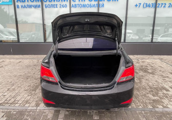 Подержанный автомобиль Hyundai Solaris Sedan 2014 года (17 фото)