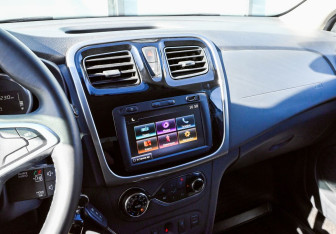 Подержанный автомобиль Renault Logan Sedan 2019 года (11 фото)
