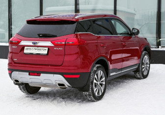 Подержанный автомобиль Geely Atlas 2021 года (5 фото)