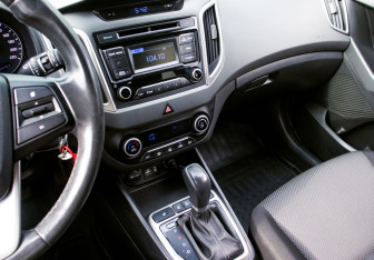 Подержанный автомобиль Hyundai Creta 2018 года (9 фото)