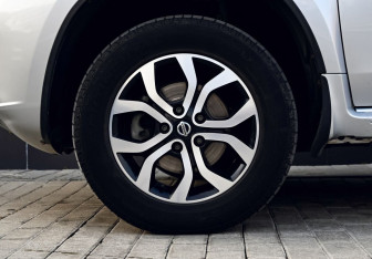 Подержанный автомобиль Nissan Terrano 2018 года (20 фото)