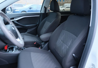 Подержанный автомобиль LADA (ВАЗ) Vesta Wagon 2019 года (17 фото)