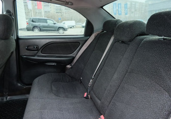 Подержанный автомобиль Hyundai Sonata 2008 года (19 фото)
