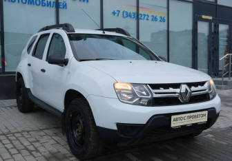 Подержанный автомобиль Renault Duster 2018 года (7 фото)