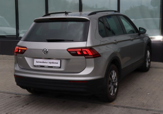 Подержанный автомобиль Volkswagen Tiguan 2019 года (5 фото)