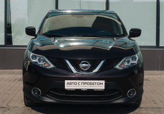 Подержанный автомобиль Nissan Qashqai 2014 года (8 фото)