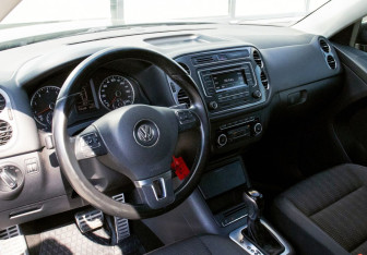 Подержанный автомобиль Volkswagen Tiguan 2014 года (15 фото)