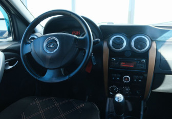 Подержанный автомобиль LADA (ВАЗ) Largus Wagon 2018 года (10 фото)