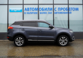 Подержанный автомобиль Geely Atlas 2020 года (6 фото)