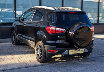 Подержанный автомобиль Ford EcoSport 2014 года (3 фото)