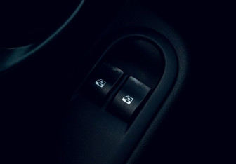 Подержанный автомобиль Renault Duster 2014 года (12 фото)