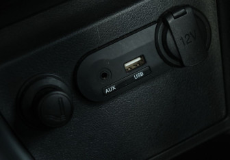 Подержанный автомобиль Kia Rio Sedan 2015 года (13 фото)