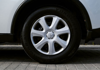 Подержанный автомобиль Mitsubishi Outlander 2014 года (19 фото)