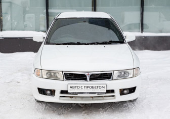 Подержанный автомобиль Mitsubishi Lancer Sedan 2000 года (9 фото)