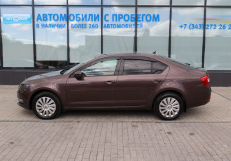 Подержанный автомобиль Skoda Octavia Liftback 2018 года (2 фото)