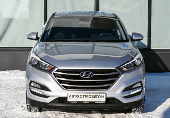 Подержанный автомобиль Hyundai Tucson 2016 года (8 фото)