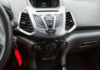Подержанный автомобиль Ford EcoSport 2016 года (13 фото)