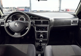 Подержанный автомобиль Daewoo Nexia Sedan 2008 года (16 фото)