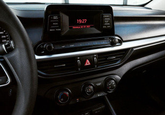 Подержанный автомобиль Kia Cerato Sedan 2018 года (11 фото)