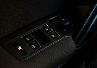 Подержанный автомобиль Volkswagen Tiguan 2017 года (15 фото)