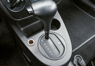 Подержанный автомобиль Ford Fiesta Hatchback 2007 года (14 фото)