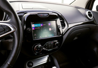 Подержанный автомобиль Renault Kaptur 2020 года (15 фото)