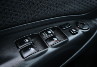 Подержанный автомобиль Hyundai Tucson 2008 года (11 фото)