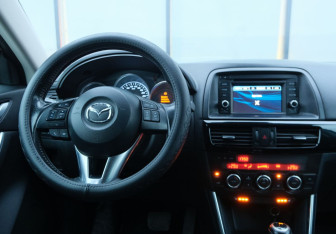 Подержанный автомобиль Mazda CX-5 2012 года (10 фото)