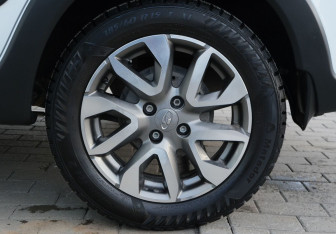 Подержанный автомобиль LADA (ВАЗ) Granta Wagon 2023 года (19 фото)