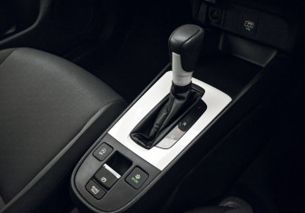 Подержанный автомобиль Honda Fit 2021 года (13 фото)