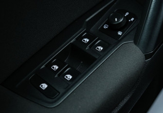 Подержанный автомобиль Volkswagen Tiguan 2020 года (11 фото)