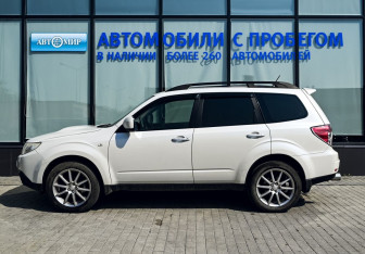 Подержанный автомобиль Subaru Forester Suv 2010 года (2 фото)