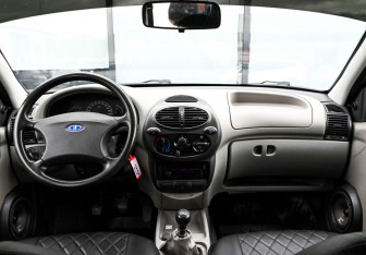 Подержанный автомобиль LADA (ВАЗ) Kalina Wagon 2012 года (16 фото)
