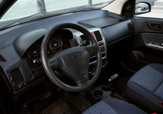 Подержанный автомобиль Hyundai Getz 2005 года (13 фото)