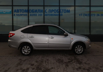Подержанный автомобиль LADA (ВАЗ) Granta Liftback 2016 года (6 фото)