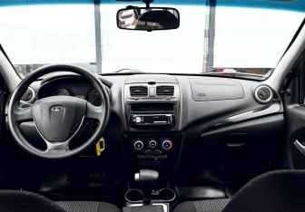 Подержанный автомобиль LADA (ВАЗ) Kalina Hatchback 2014 года (16 фото)